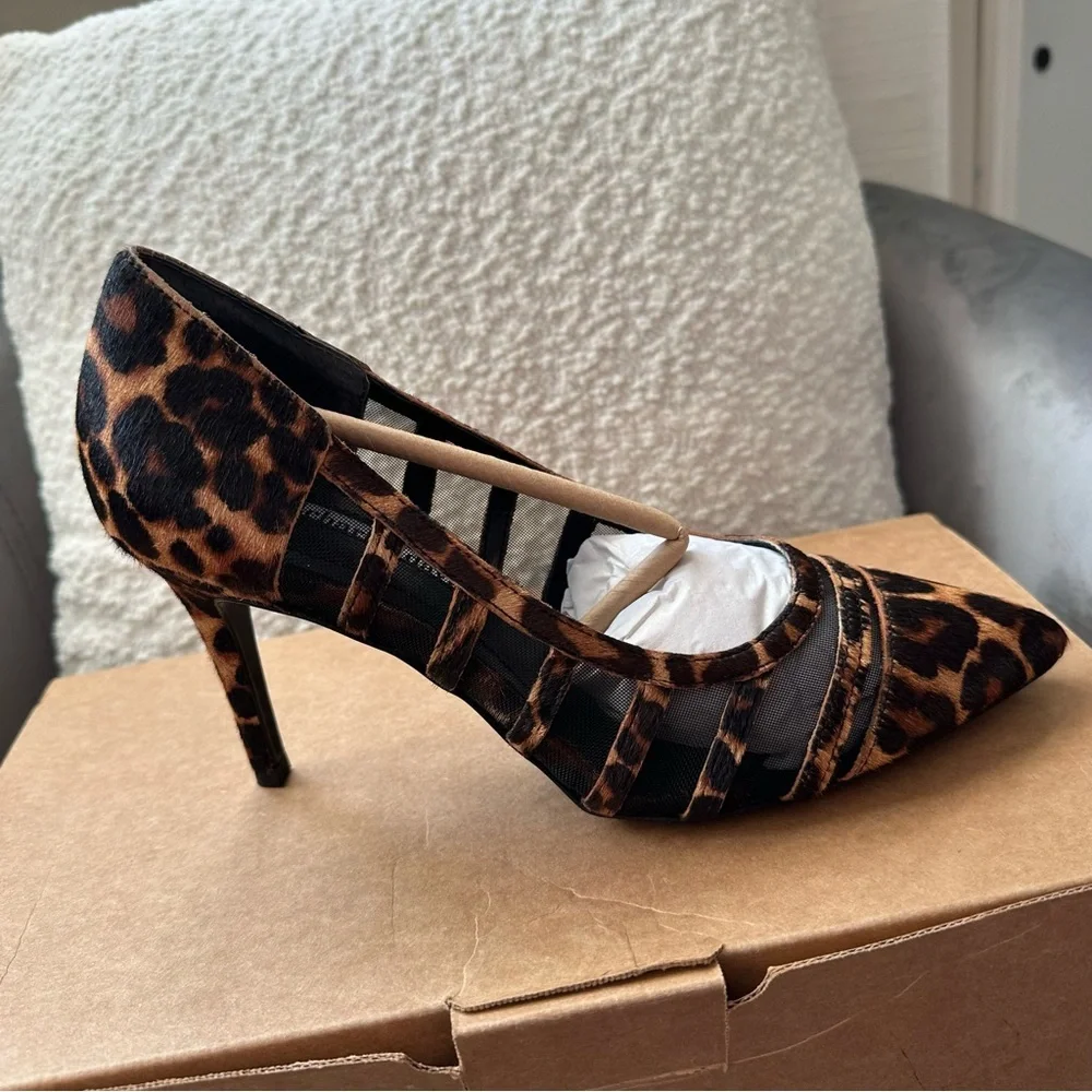 Charles David Leopard Mesh Stiletto Heels Size 8M Pointed Toe Y2K Quiet Luxury